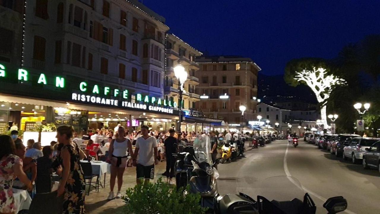 Bella Vacanza - City Center -Air Conditioning -Wi-Fi Rapallo Buitenkant foto